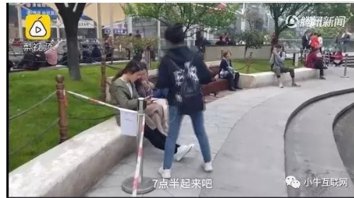 大二女生卖POS机自己交学费,供养父母；一句话：